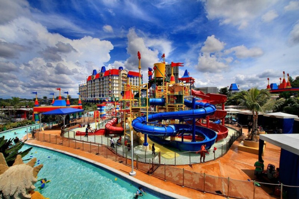 Công Viên Legoland Malaysia Ở Johor Có Phù Hợp Cho Gia Đình Không? Trò Chơi, Giá Vé