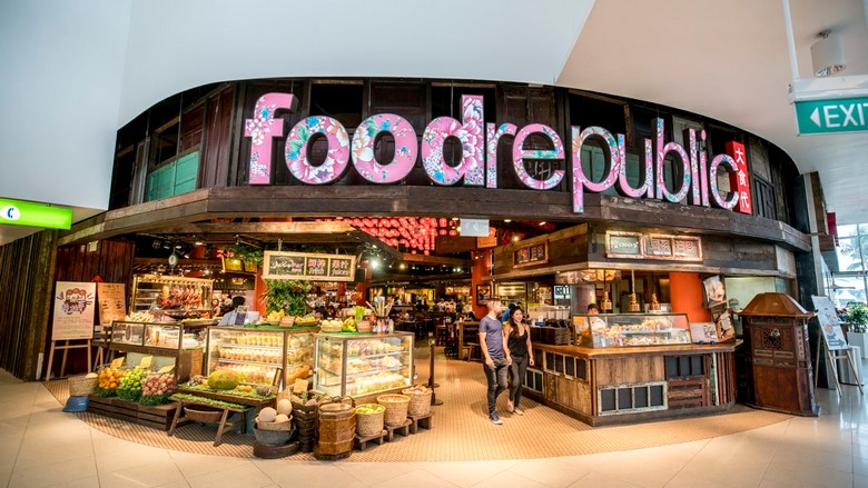 Khu food court trong trung tâm thương mại ở Singapore